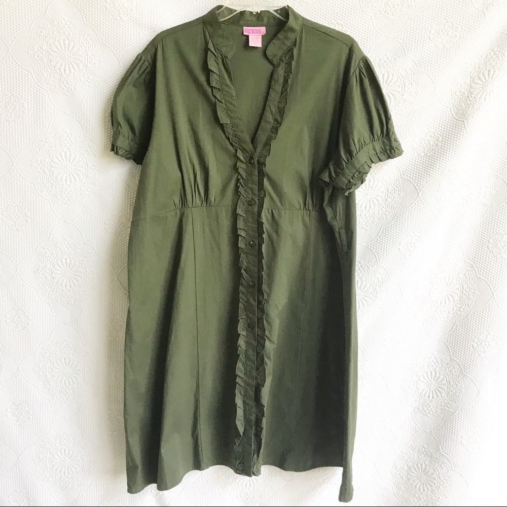 Vintage Y2K summer dress “She’s Cool”. In olive